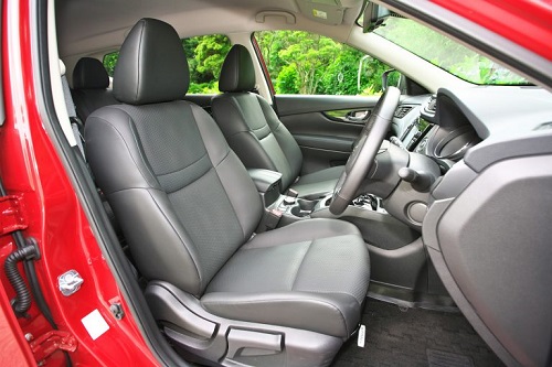 ハイブリッド車は5人乗りだけ①