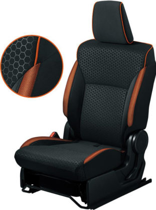 シートパイピングやシート側面のカラーアクセント オレンジ