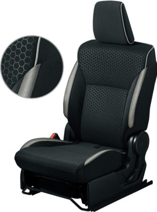 シートパイピングやシート側面のカラーアクセント アイボリー