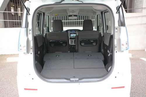 ソリオのボディサイズは全長3710mm×全幅1625mm×全高1745mmです⑤