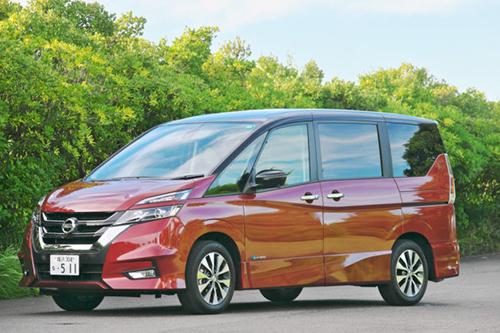 ミニバン検討者は「セレナe-POWER」を待て!