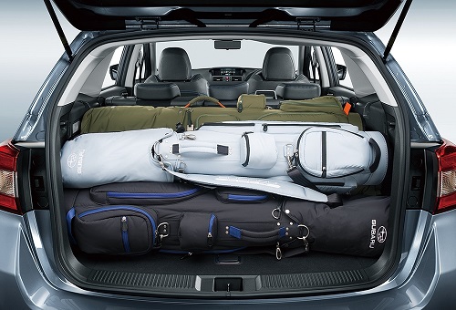 レヴォーグの荷室&座席アレンジ