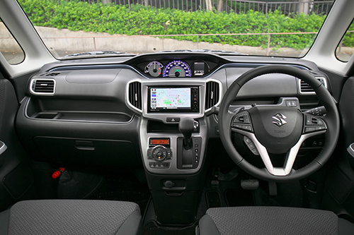 スズキソリオ内装