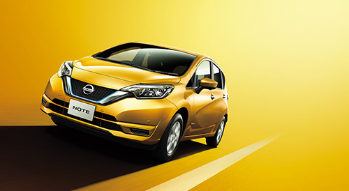 23色もそろう日産ノートだからこそ、自分好みのカラーを!