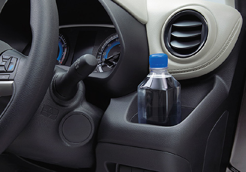 ドリンクホルダー(運転席・助手席)