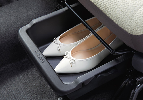 シートアンダートレイ(助手席)