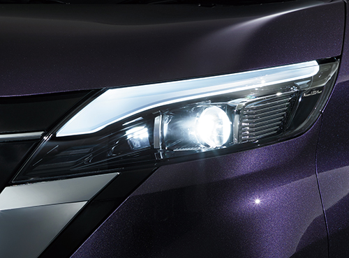 新世代の軽スーパーハイトワゴンの後出しジャンケン!?