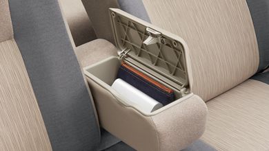 フロントセンターアームレスト(ボックスつき)