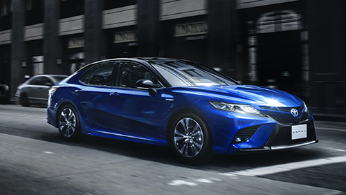 2位 「トヨタカムリ」 広くて速くて好燃費!いまどきスポーティーセダン1