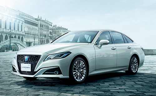 1位 「トヨタクラウン」 間違いなく国産高級セダンの代表1