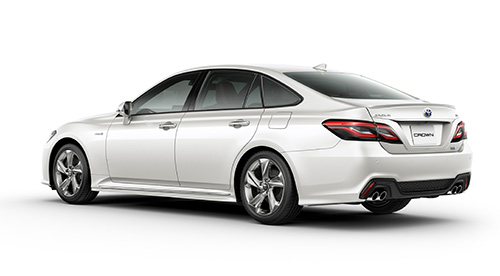 1位 「トヨタクラウン」 間違いなく国産高級セダンの代表2