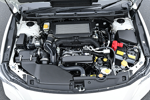 スムーズで静粛性の高い新型1.8Lターボエンジン2