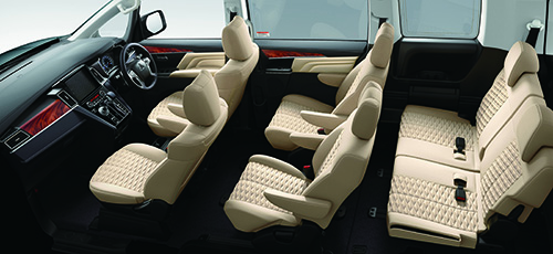 2位 「三菱デリカD:5」 唯一無二のミニバンSUV、すばらしいディーゼルと8AT5