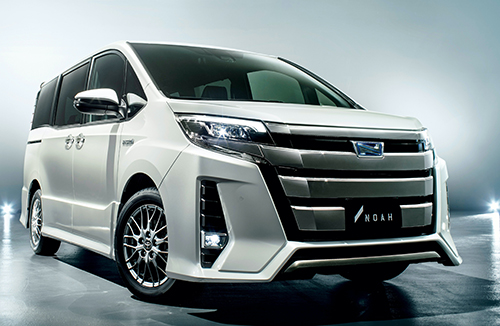 3位 「トヨタノア/ヴォクシー」 無難な選択だが古さは隠しきれない1