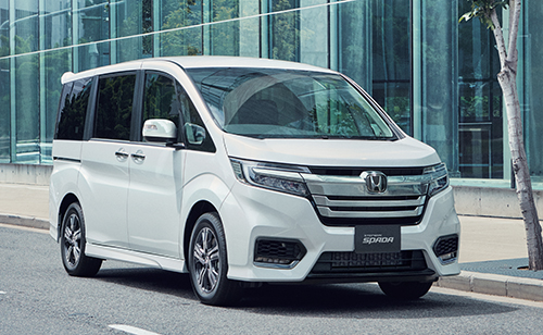 1位 「ホンダステップワゴン」 いまだ走りの良さ、使い勝手に優れるパイオニア1