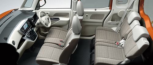 2位 「日産ルークス」先進安全装備と走行性能の高さで高評価2