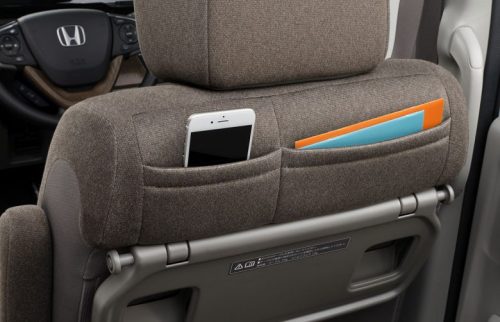 シートバックアッパーポケット・コンビニフック付きシートバックテーブル