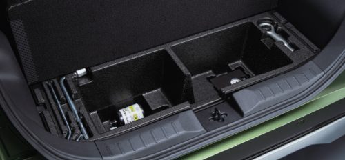 大容量で荷物が積み込みやすい荷室