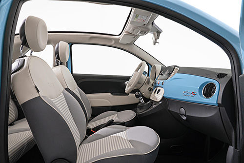 「フィアット 500C」ルーフの色も選べちゃうのがうれしい!3