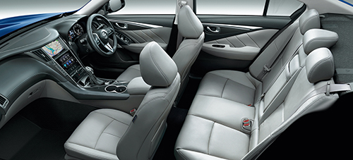 3位「日産スカイライン」日産バッチへの回帰、400Rの登場でスカイラインらしさが戻ってきた5