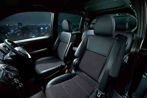 3位「トヨタポルテ/スペード」他に例のないユニークなデザイン、買うなら急げ!3