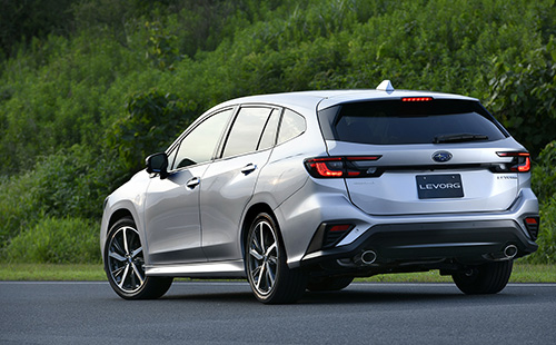 2位「レヴォーグ」セクシーさを感じるリア部にキュン♡2