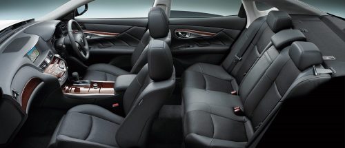本革シートが装備される「250VIP」_2