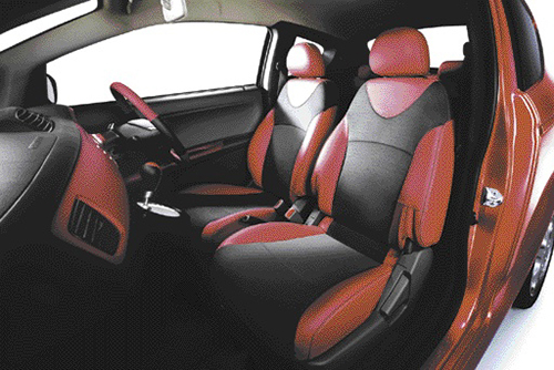 「R1」スバル車には珍しい流線型のボディがキュート♪2