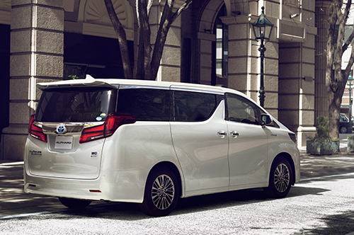 疑問1:アルファード/ヴェルファイアのベストチョイスは?ハイエースワゴンやグランエースは代わりにならないの?2