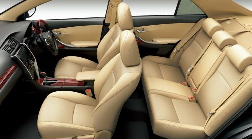 上質さが魅力の「1.5F“EXパッケージ”」:「1.8X“EXパッケージ”」