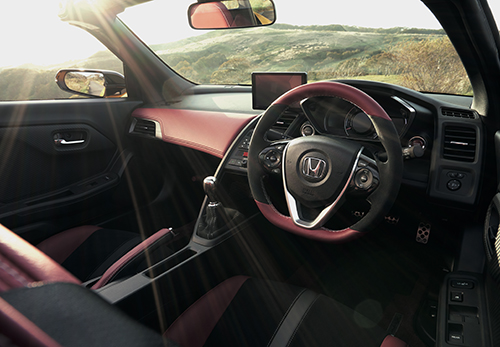 9位「ホンダS660」オープン2シーター、ミッドシップ、しかも軽自動車4