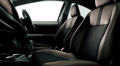 ラグジュアリーな魅力のある「Crossover “Glam”」