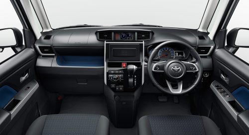 プッシュのオートエアコンが装備される「G」:「G-T」