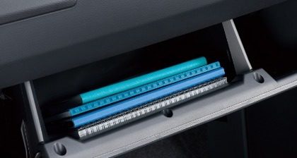 グローブボックス