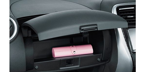 インストアッパーボックス(「S」「Sプラムインテリア」「NISMO」「NISMO S」を除くグレードに標準装備)