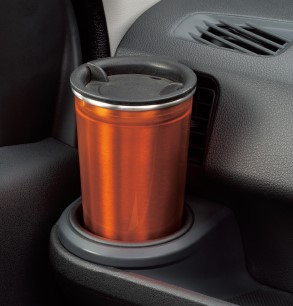 カップホルダー(運転席/助手席)