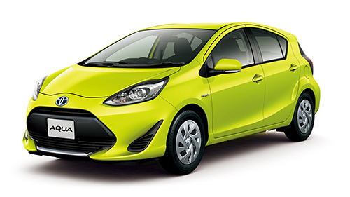 街中でも使いやすい5ナンバーサイズも捨てがたいなら「トヨタアクア」