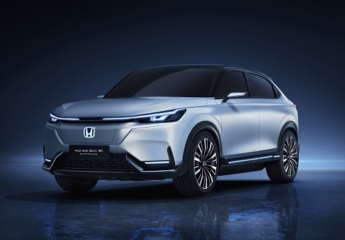 某社さんの“何とかX何とか”みたいじゃない?という声は実車を見ると消えた2