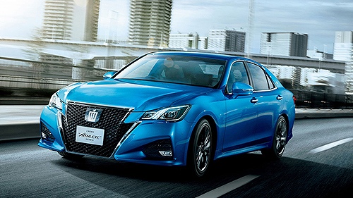 アグレッシブなアスリートだからこそ明るい色で乗る!「2015年式ジャパンカラーセレクションパッケージ」中古市場の相場200万〜350万円