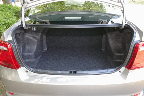 中古車カローラ、おすすめモデルはズバリこれ。自分なら「2015年式アクシオのハイブリッドG」を70万円で買う!8