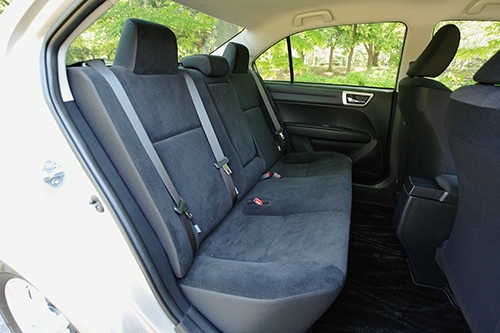 中古車カローラ、おすすめモデルはズバリこれ。自分なら「2015年式アクシオのハイブリッドG」を70万円で買う!7