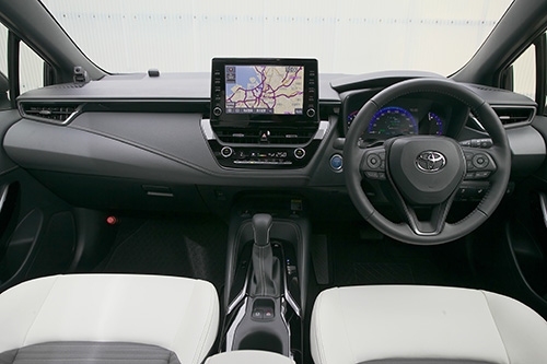 中古車カローラ、おすすめモデルはズバリこれ。自分なら「2015年式アクシオのハイブリッドG」を70万円で買う!10