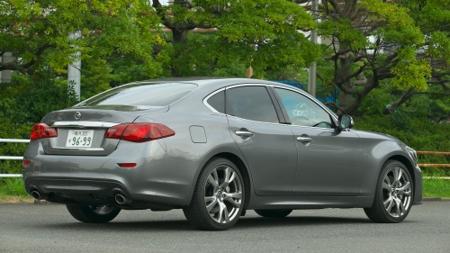 ほかにもこんなに!お買い得で魅力的な中古車のフーガ