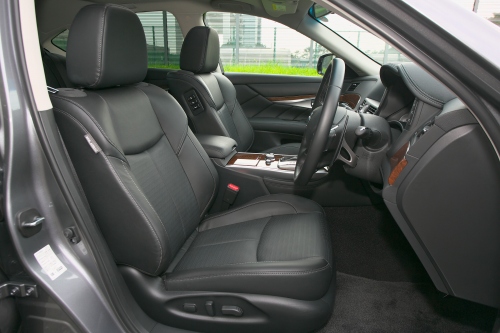 フーガのモデルチェンジ、マイナーチェンジ一覧5