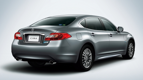 ほかにもこんなに!お買い得で魅力的な中古車のシーマ