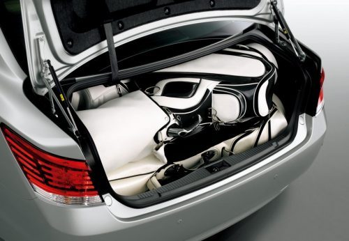 中古車のクラウンマジェスタはここで探せ!