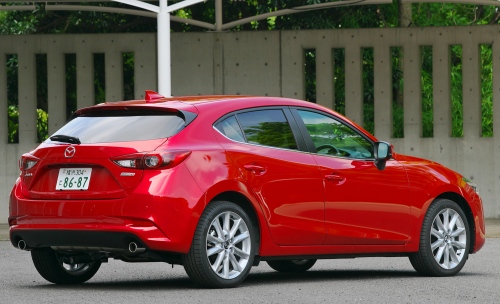 ほかにもこんなに!お買い得で魅力的な中古車のアクセラスポーツ