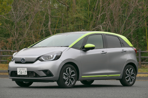 新方式のハイブリッドシステムを搭載した「ホンダフィット」