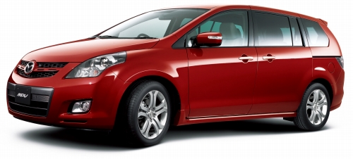 車内の広さ、ゆとりを重視するなら「マツダMPV」