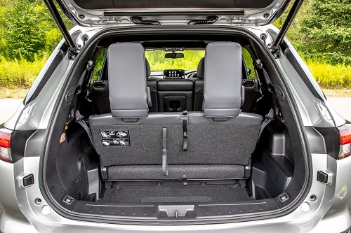 デザイナーの美意識が反映された上質なインテリアは広さも獲得_06